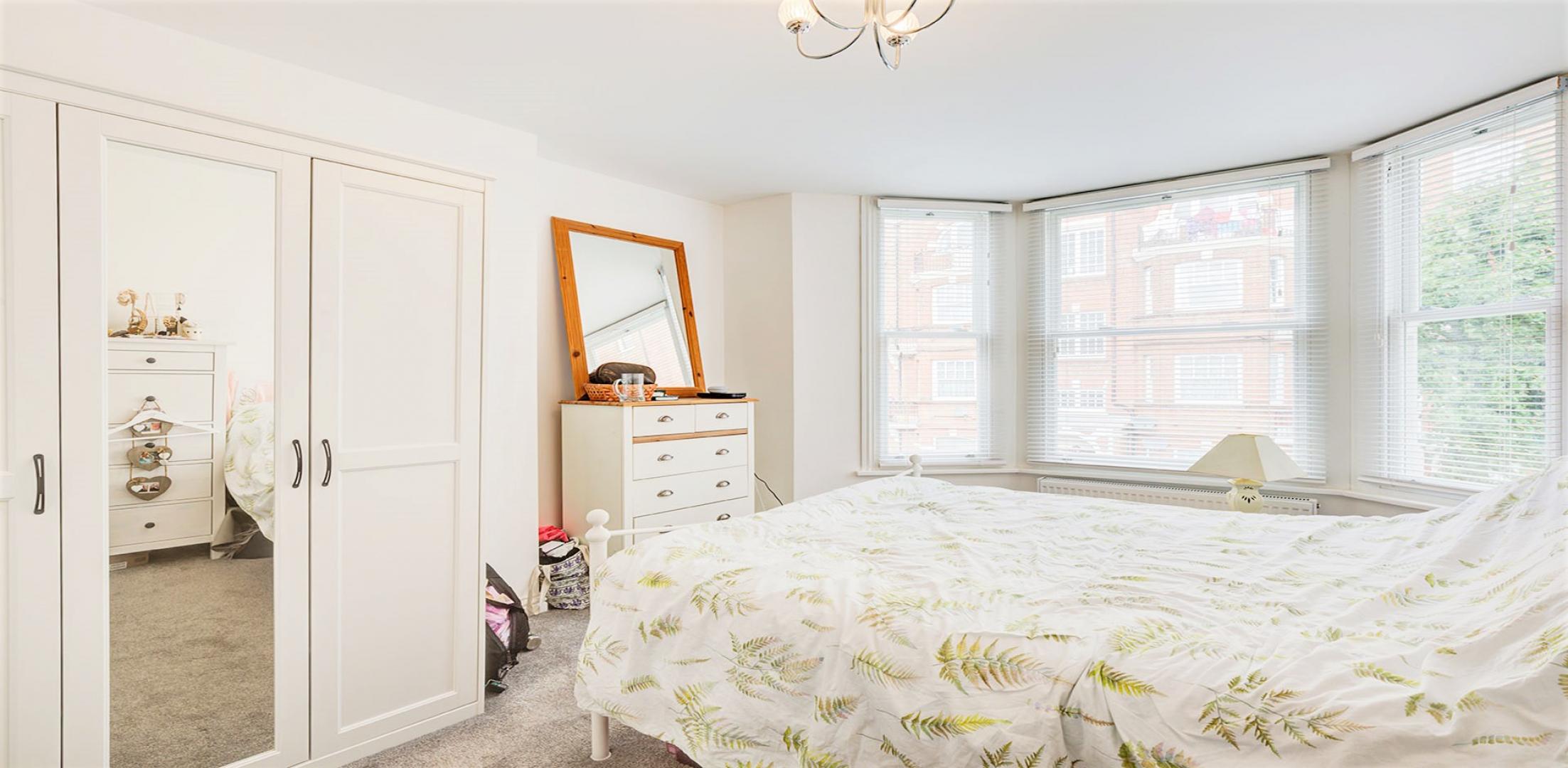 			2 Bedroom, 1 bath, 1 reception Apartment			 Sumatra Road, WEST HAMPSTEAD